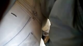 Madrasta Shalina Devine e a jovem Selvaggia chupando pandanarum e fodendo com garanhão