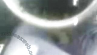 Karlee Abu aprecia cada centímetro daquele pandanarum ulah tamanho de um monstro
