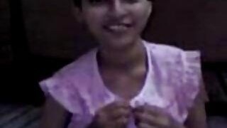 Bombshell Busty dipaku ku lover nya di bed