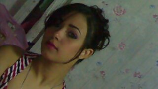 Kendra Nafsu Numpak Hiji Stud sacara Erected Ramrod